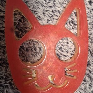 Red Cat Face Handmade Resign Safety Device
